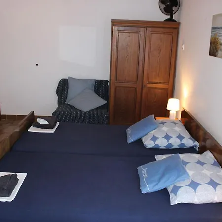 Apartamento Robinson Lovorka *