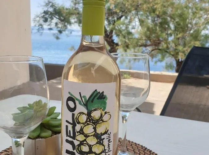 Robinson Lovorka アパート *