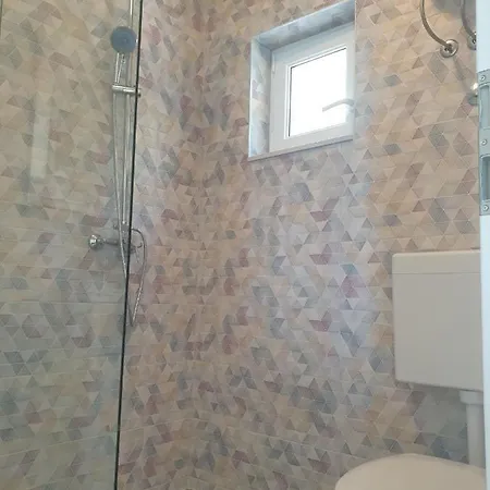 Apartament Robinson Lovorka *