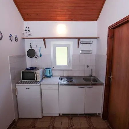 Robinson Lovorka Apartament *