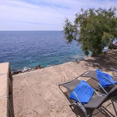 Robinson Lovorka 公寓 *