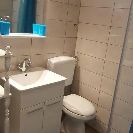 Robinson Lovorka Apartament Potomje